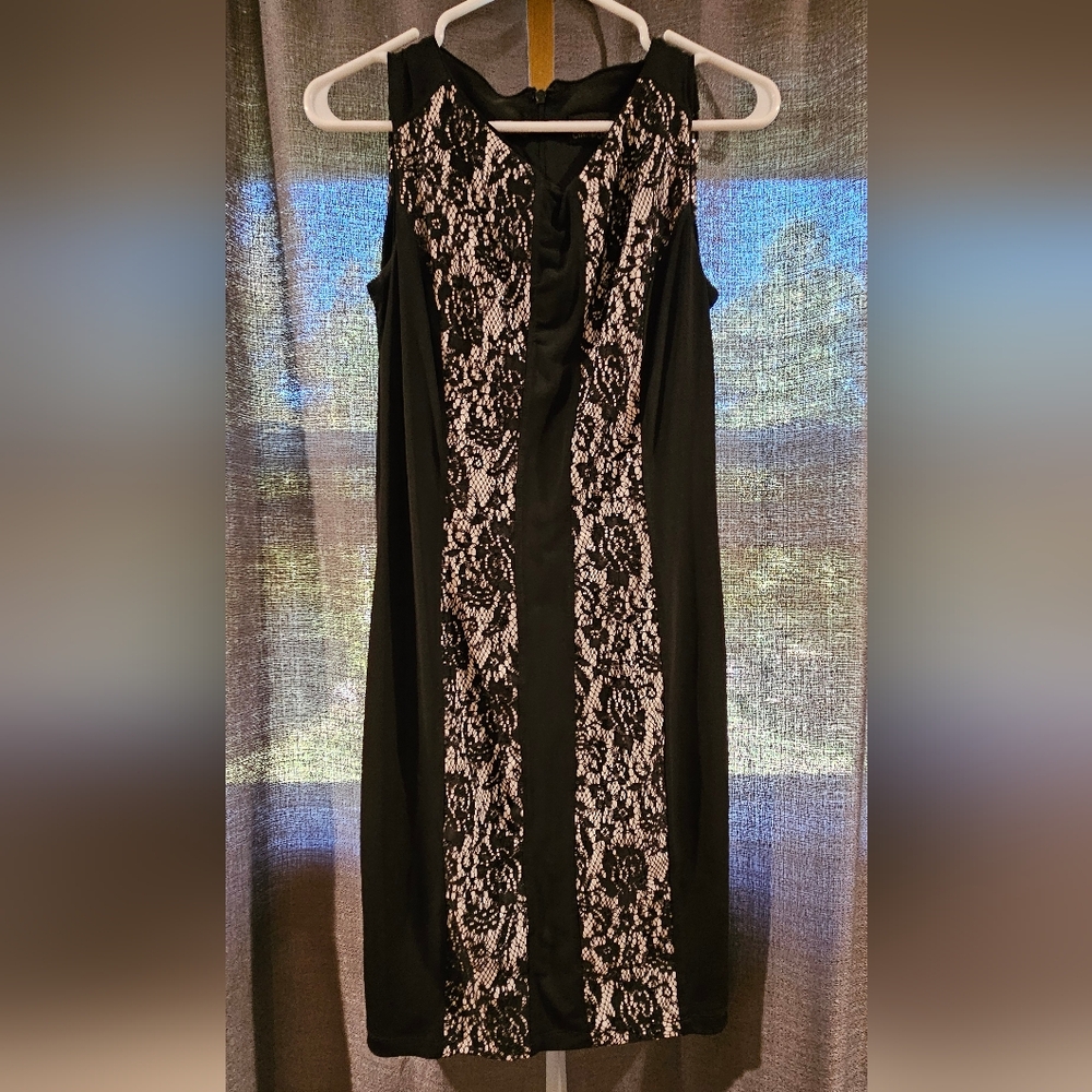 Sleeveless Black and tan Dress